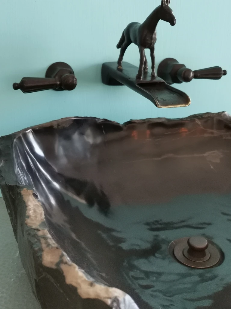 Bronze Horse Waterfall Faucet