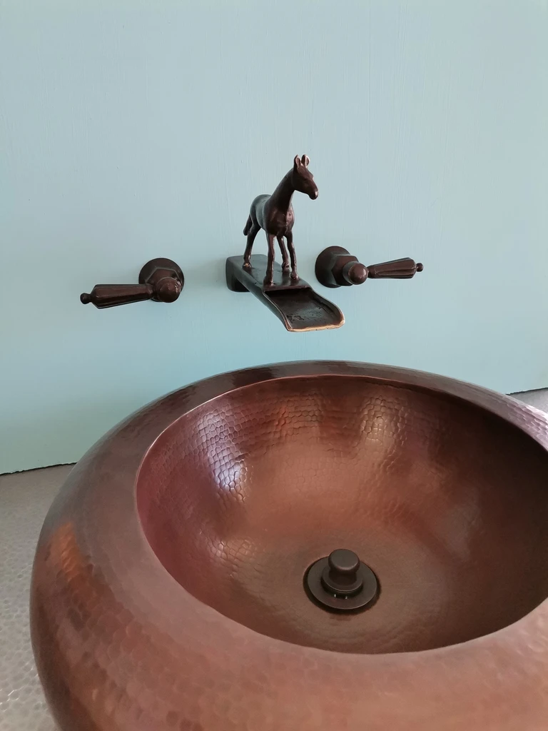 Bronze Horse Waterfall Faucet