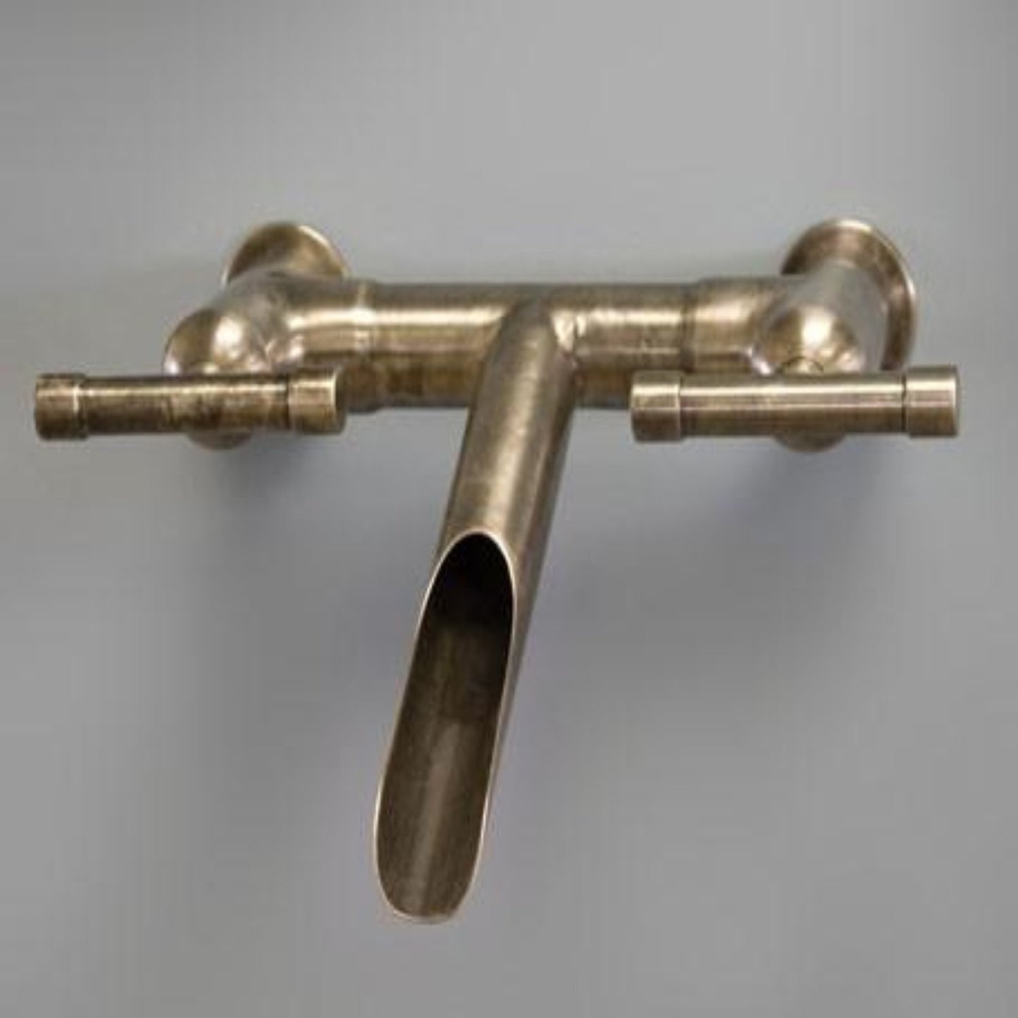 Wall Mount Faucet w/Waterfall Spout