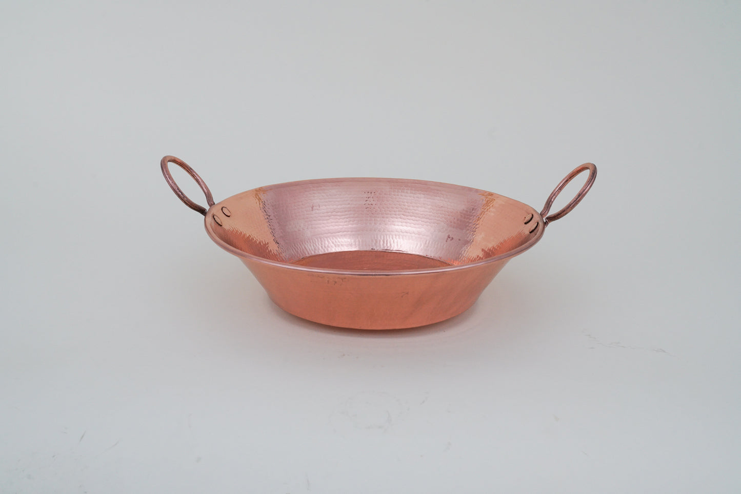 Hammered Round Miners Pan Copper Sink