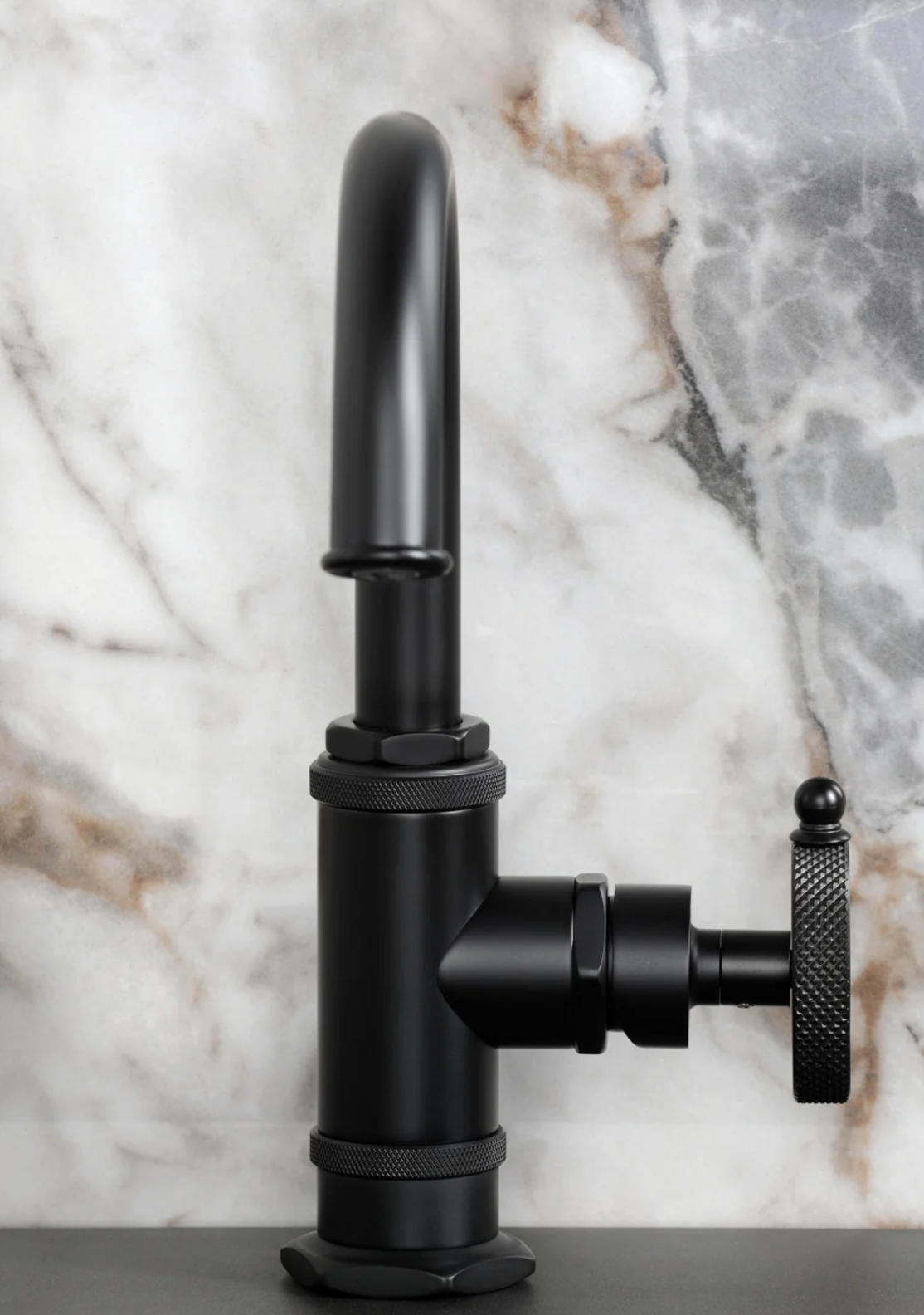 Sona - Webb One-Handle 1-Hole Bathroom Faucet with Knurled Handle, Deck Plate, and Push Pop-Up Drain