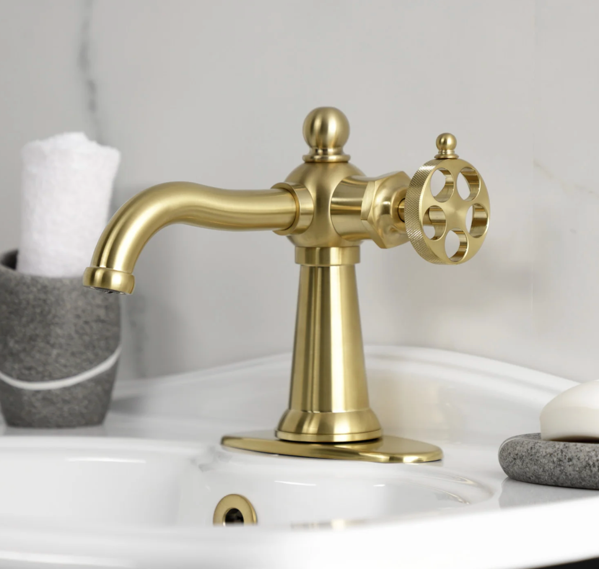 Wendell One-Handle 1-Hole Bathroom Faucet with Knurled Handle and Push Pop-Up Drain