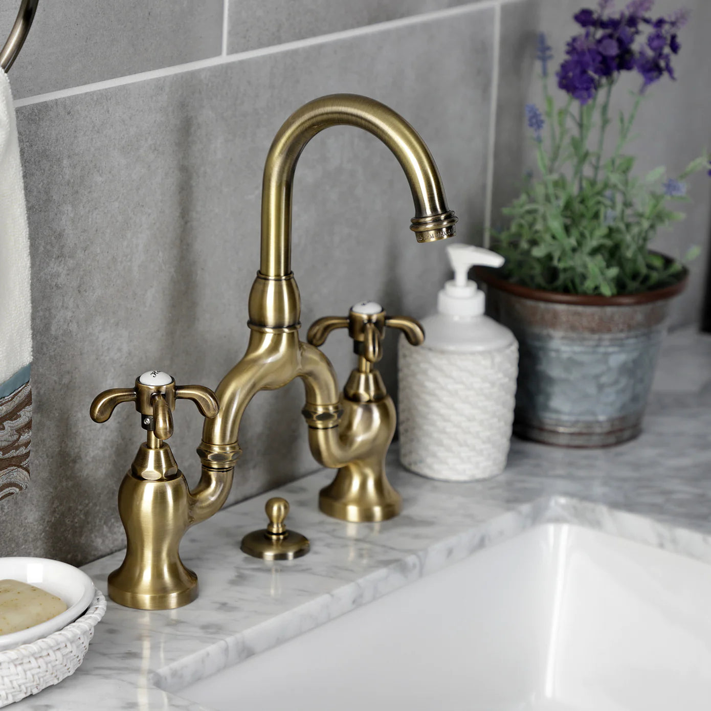 European Style Bathroom Faucets – Rustic Sinks